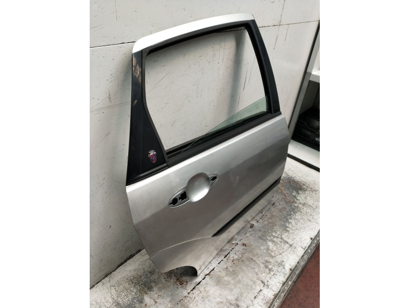 Recambio de puerta trasera derecha para ford focus i sedán (dfw) 1.8 turbo di / tddi referencia OEM IAM   
