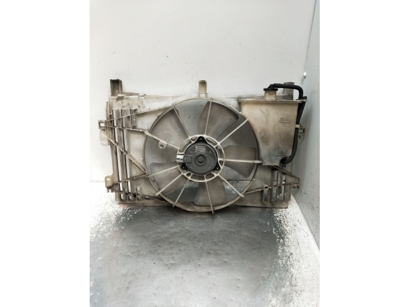 Recambio de electroventilador para toyota corolla (_e12_) 1.6 vvt-i (zze121_) referencia OEM IAM 163630H030  2004