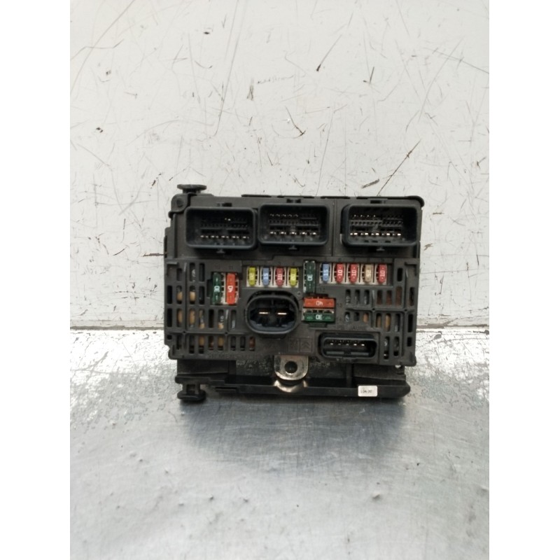 Recambio de caja reles / fusibles para peugeot 307 (3a/c) 2.0 hdi 135 referencia OEM IAM S1189830040 BSML0400 