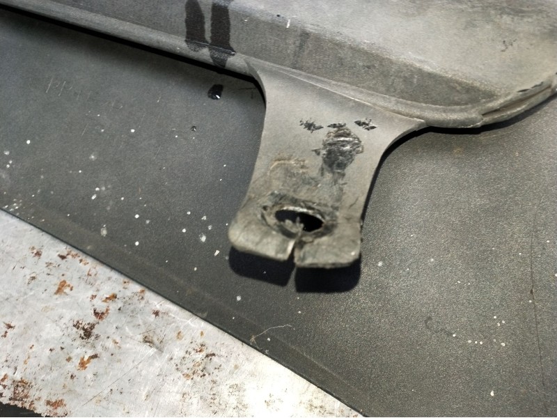 Recambio de paragolpes trasero para ford focus i sedán (dfw) 1.8 turbo di / tddi referencia OEM IAM  VER FOTOS 1998