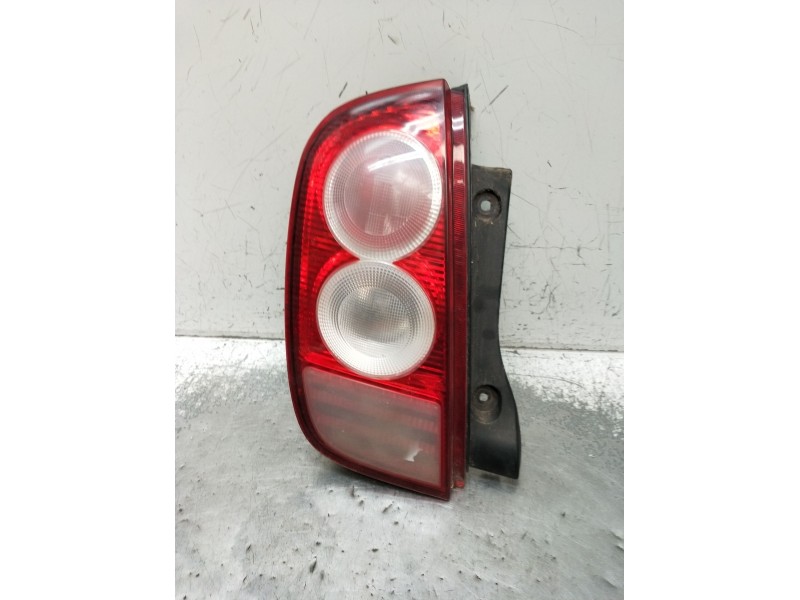 Recambio de piloto trasero izquierdo para nissan micra iii (k12) 1.2 16v referencia OEM IAM   