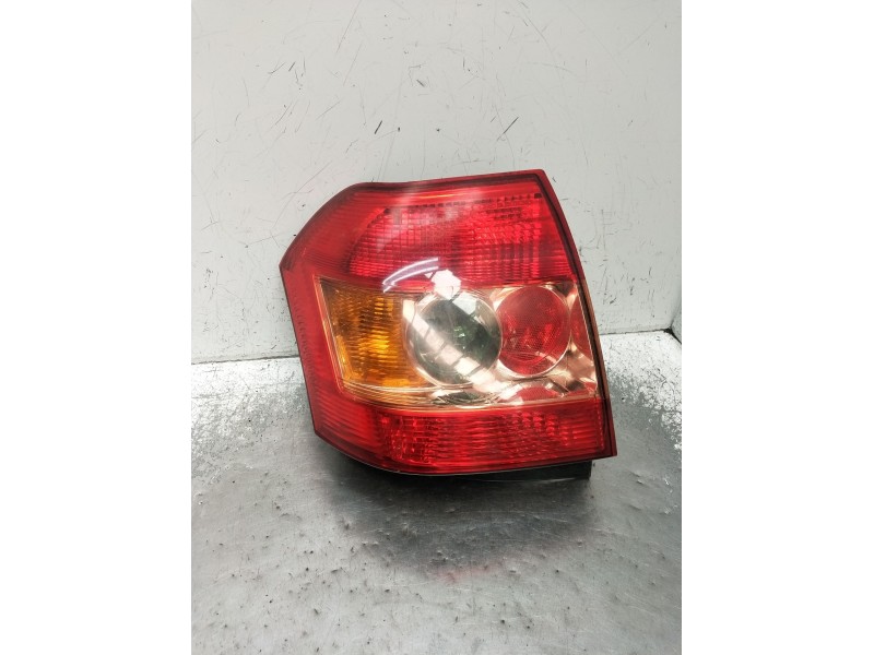 Recambio de piloto trasero izquierdo para toyota corolla (_e12_) 1.6 vvt-i (zze121_) referencia OEM IAM 8155002300  2004