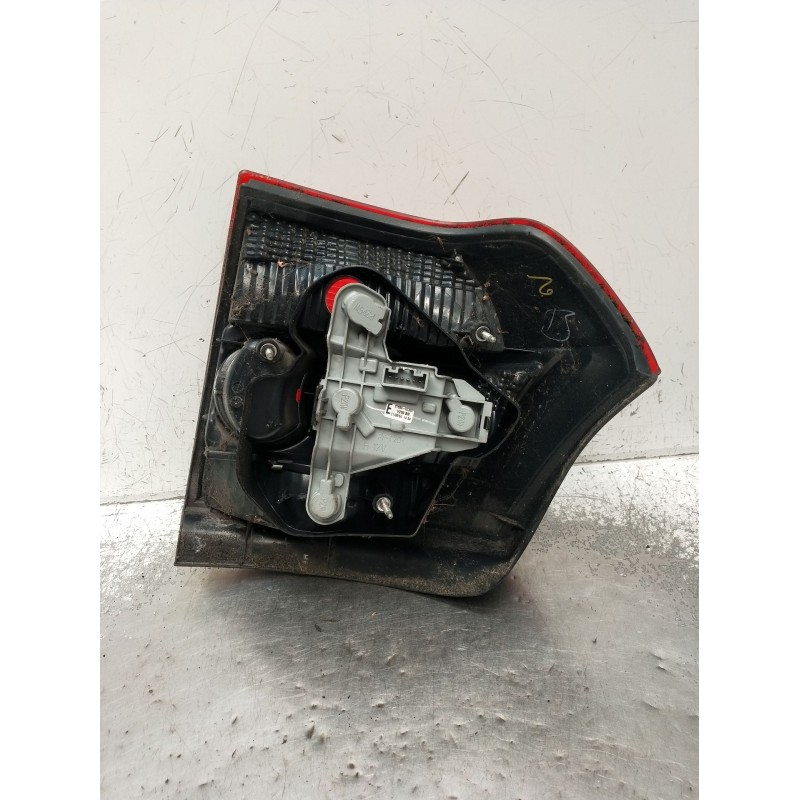 Recambio de piloto trasero izquierdo para toyota corolla (_e12_) 1.6 vvt-i (zze121_) referencia OEM IAM 8155002300  2004