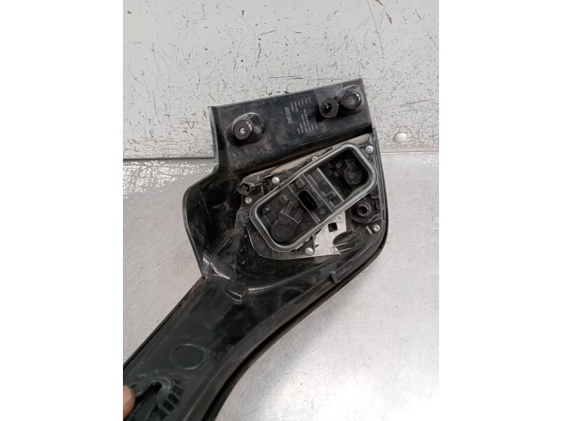 Recambio de piloto trasero derecho para opel crossland x / crossland (p17, p2qo) 1.2 (75) referencia OEM IAM 2SD2237  2021