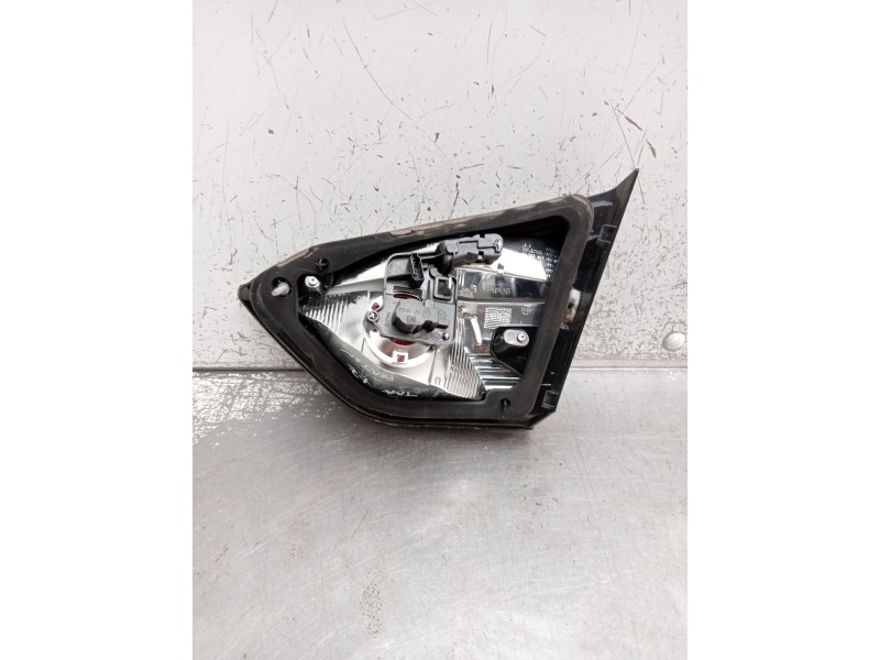 Recambio de piloto trasero izquierdo interior para opel crossland x / crossland (p17, p2qo) 1.2 (75) referencia OEM IAM 207997  