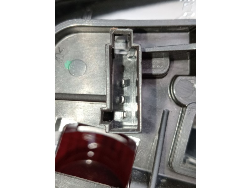 Recambio de piloto trasero izquierdo interior para opel crossland x / crossland (p17, p2qo) 1.2 (75) referencia OEM IAM 207997  