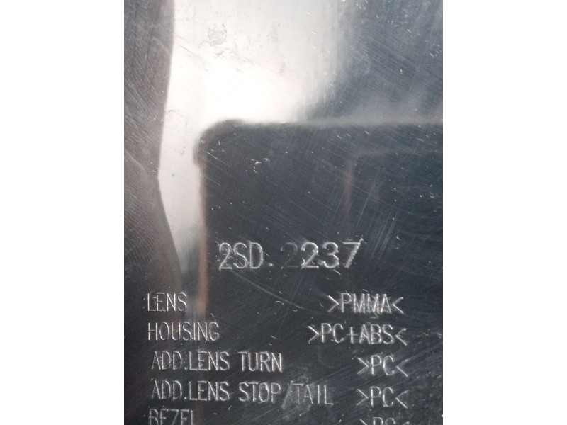 Recambio de piloto trasero izquierdo para opel crossland x / crossland (p17, p2qo) 1.2 (75) referencia OEM IAM 2SD2237  2021