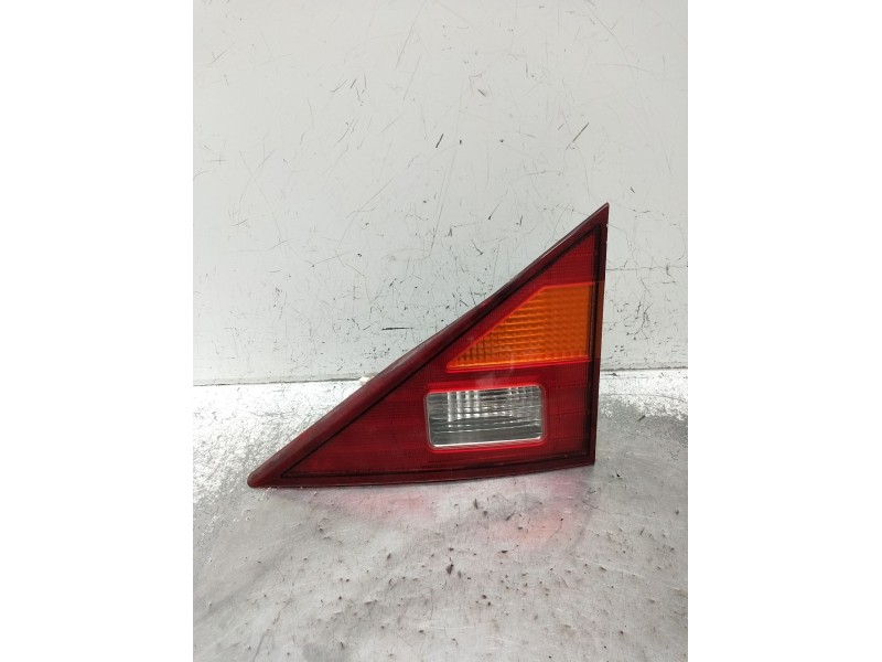 Recambio de piloto trasero derecho interior para ssangyong rodius i 2.7 xdi referencia OEM IAM   2005