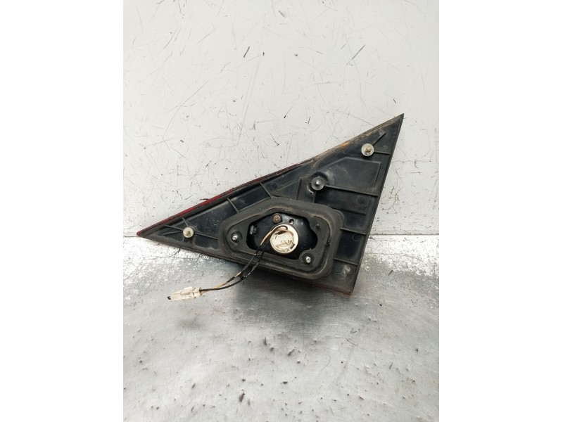 Recambio de piloto trasero izquierdo interior para ssangyong rodius i 2.7 xdi referencia OEM IAM   2005