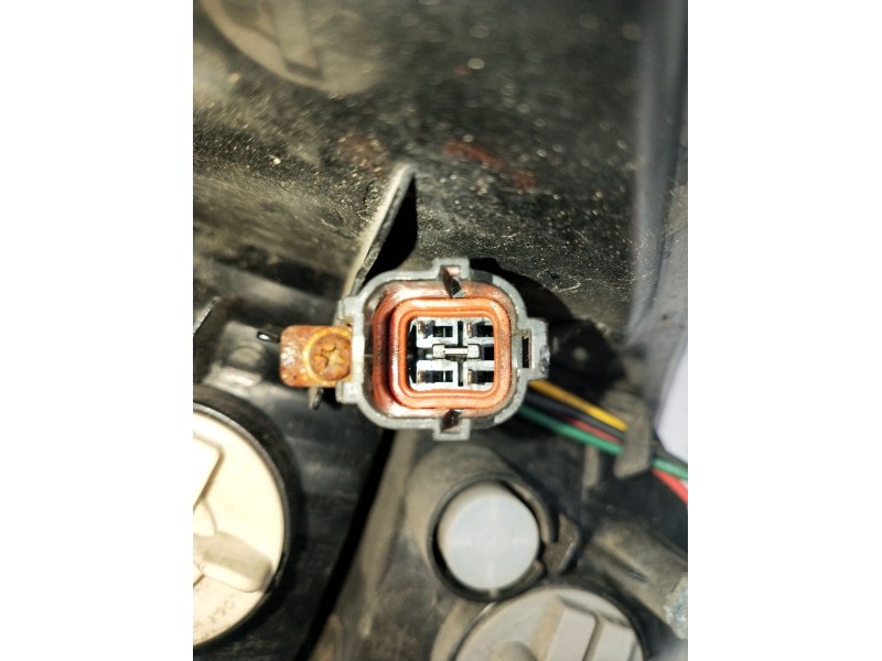 Recambio de piloto trasero izquierdo para ssangyong rodius i 2.7 xdi referencia OEM IAM   2005