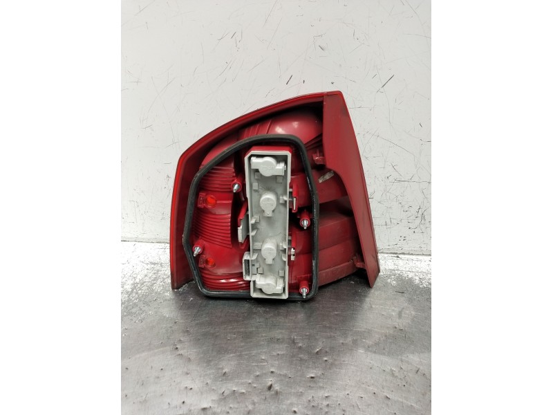 Recambio de piloto trasero derecho para skoda octavia ii (1z3) 1.9 tdi referencia OEM IAM   2004