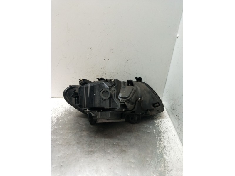 Recambio de faro izquierdo para bmw x5 (e53) 3.0 d referencia OEM IAM 5DV00829000 XENON 2003