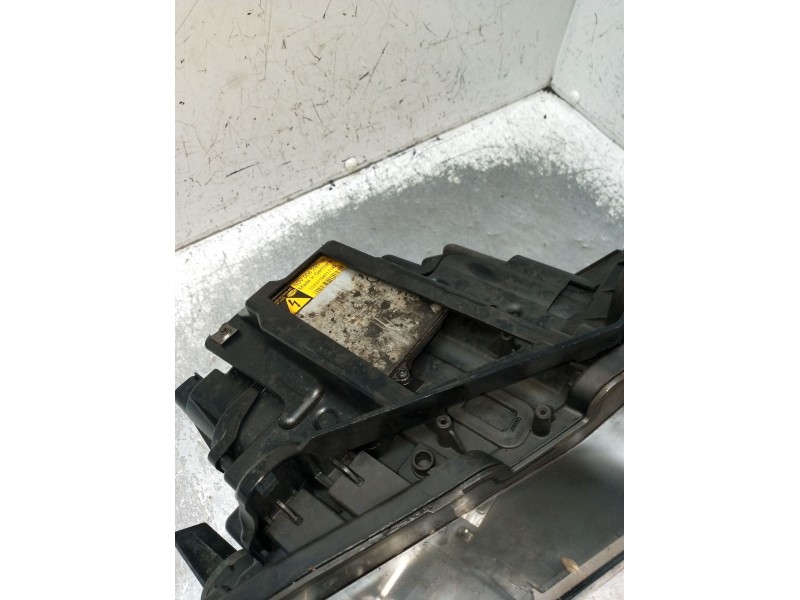 Recambio de faro izquierdo para bmw x5 (e53) 3.0 d referencia OEM IAM 5DV00829000 XENON 2003