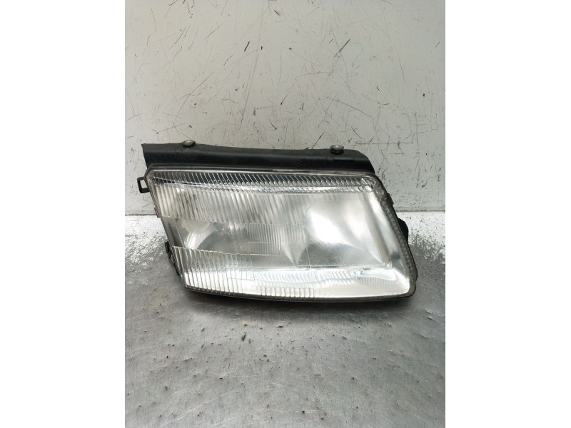 Recambio de faro derecho para volkswagen passat b3/b4 (3a2, 35i) 1.9 tdi referencia OEM IAM   1997