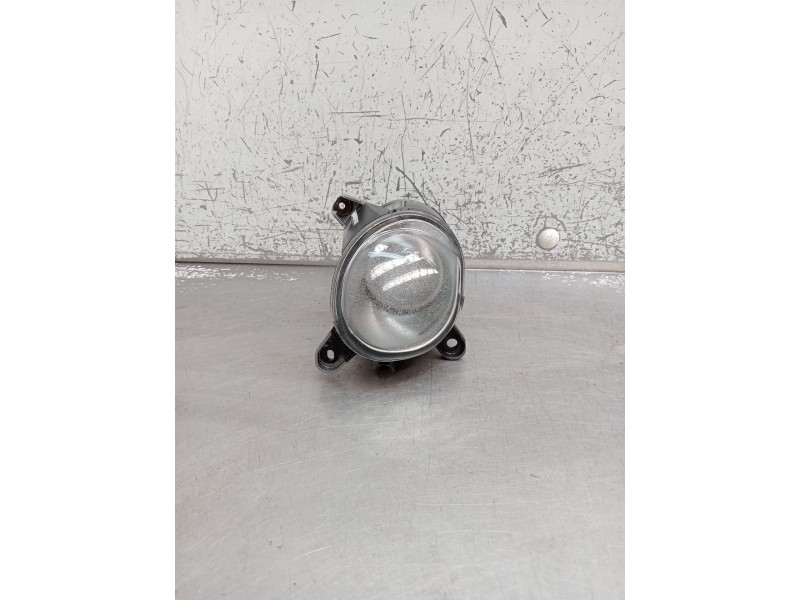Recambio de faro antiniebla izquierdo para volkswagen passat b5.5 (3b3) 1.9 tdi referencia OEM IAM 3B7941699A  