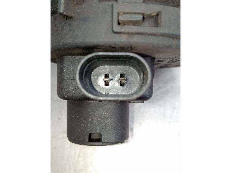 Recambio de faro antiniebla izquierdo para volkswagen passat b5.5 (3b3) 1.9 tdi referencia OEM IAM 3B7941699A  