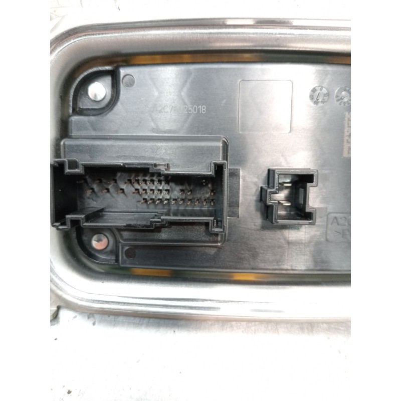 Recambio de centralita faros xenon para mercedes-benz clase c (w206) c 200 d (206.003) referencia OEM IAM A2239006130 A223901721