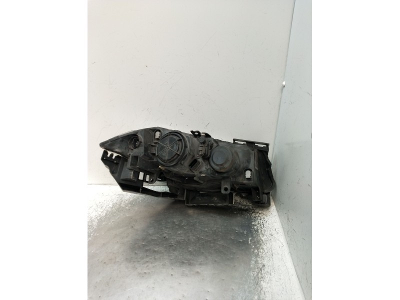 Recambio de faro izquierdo para renault megane ii (bm0/1_, cm0/1_) 1.5 dci (bm1e, cm1e) referencia OEM IAM 8200412741B  LUPA