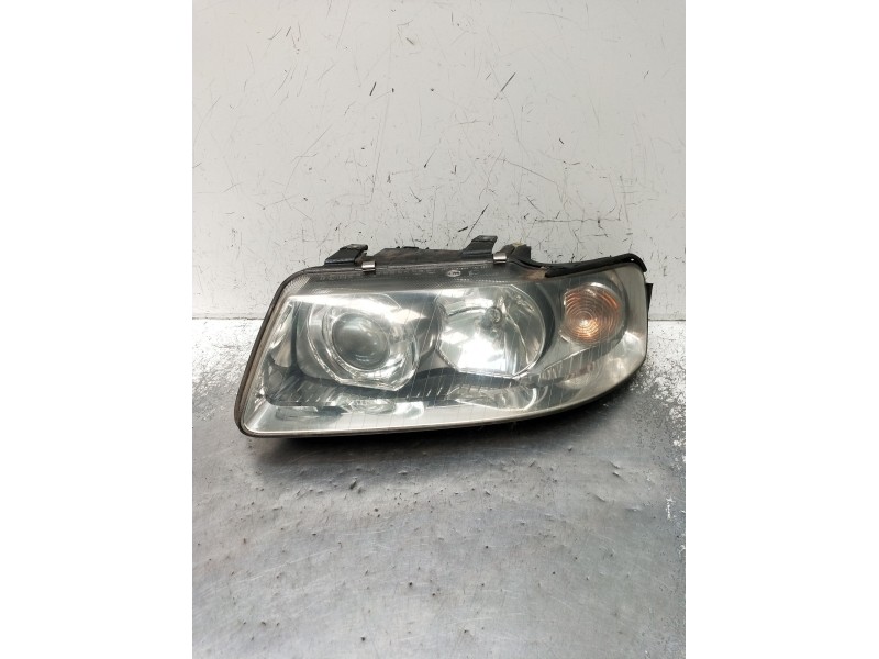Recambio de faro izquierdo para audi a3 (8l1) 1.6 referencia OEM IAM   
