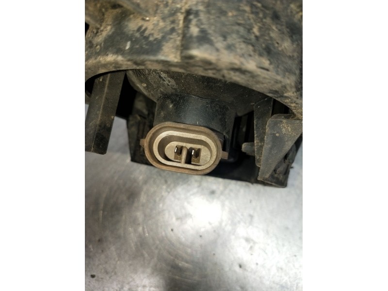 Recambio de faro antiniebla izquierdo para ssangyong rodius i 2.7 xdi referencia OEM IAM   2005