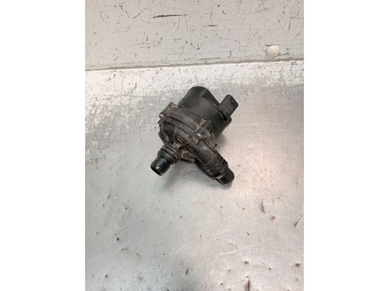 Recambio de bomba agua para mercedes-benz clase c (w206) c 200 d (206.003) referencia OEM IAM 0392023459 A0005007600 2021