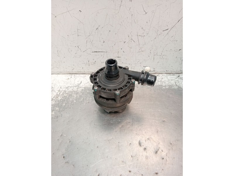Recambio de bomba agua para mercedes-benz clase c (w206) c 200 d (206.003) referencia OEM IAM A0005003700 22305110675 2021