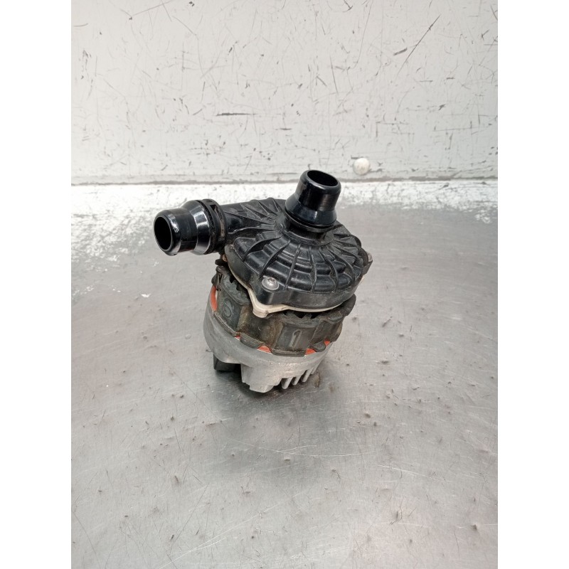 Recambio de bomba agua para mercedes-benz clase c (w206) c 200 d (206.003) referencia OEM IAM A0005003800 22T2500657 A2C13845400