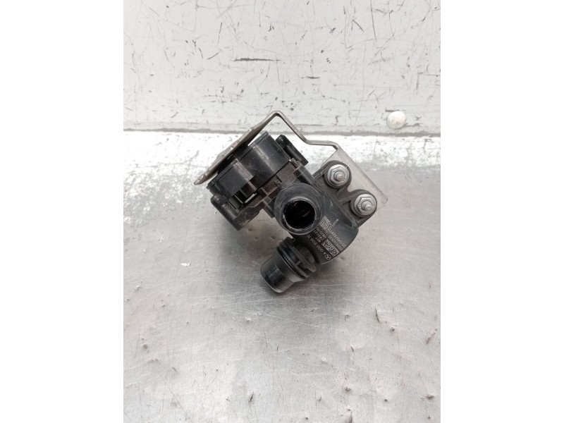 Recambio de valvula intercambio de calefaccion para mercedes-benz clase c (w206) c 200 d (206.003) referencia OEM IAM A000506150