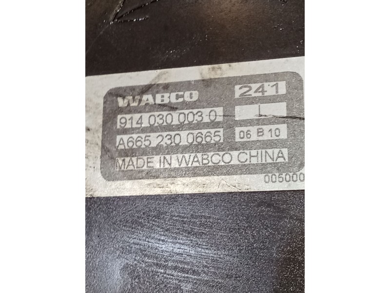 Recambio de depresor freno / bomba vacio para ssangyong rodius i 2.7 xdi referencia OEM IAM A6652300665  05