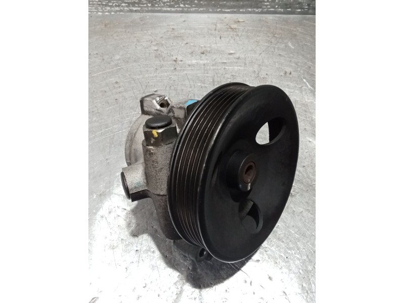 Recambio de bomba direccion para ssangyong rodius i 2.7 xdi referencia OEM IAM   05