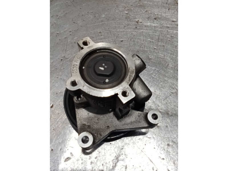 Recambio de bomba direccion para ssangyong rodius i 2.7 xdi referencia OEM IAM   05