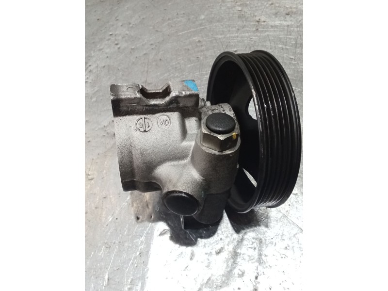 Recambio de bomba direccion para ssangyong rodius i 2.7 xdi referencia OEM IAM   05