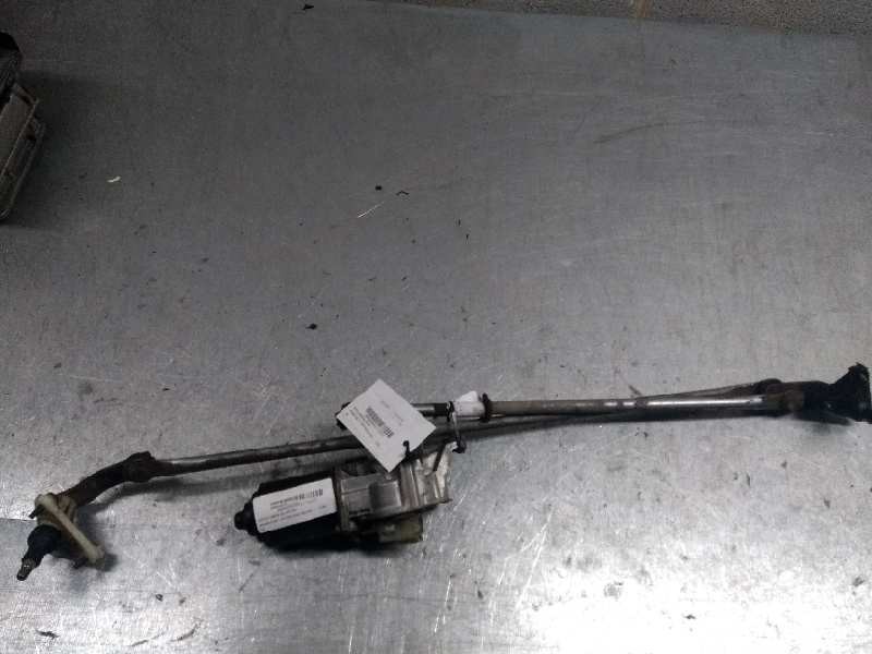 Recambio de motor limpia delantero para nissan pick-up (d22) king cab 4x4 referencia OEM IAM   2881557G0A