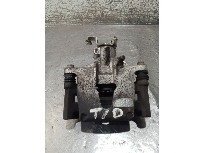 Recambio de pinza freno trasera derecha para ford mondeo iii sedán (b4y) 2.0 tdci referencia OEM IAM   01
