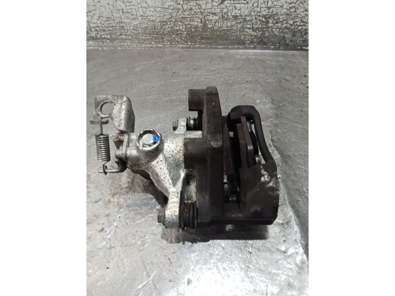 Recambio de pinza freno trasera derecha para ford mondeo iii sedán (b4y) 2.0 tdci referencia OEM IAM   01