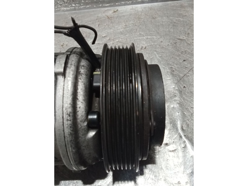 Recambio de compresor aire acondicionado para ssangyong rodius i 2.7 xdi referencia OEM IAM 180500390A  05