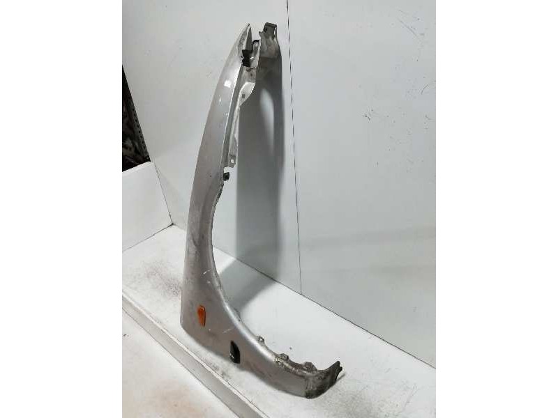 Recambio de aleta delantera derecha para mitsubishi carisma berlina 4 (da0) 1.9 turbodiesel referencia OEM IAM   