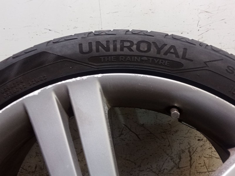 Recambio de juego llantas para seat leon (1p1) 2.0 tdi referencia OEM IAM  225/40 R18 92Y VER FOTOS