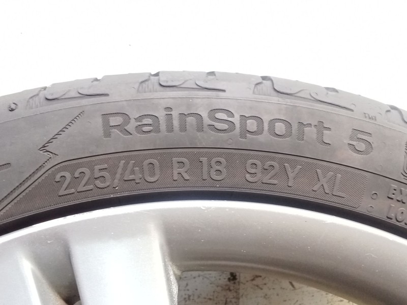 Recambio de juego llantas para seat leon (1p1) 2.0 tdi referencia OEM IAM  225/40 R18 92Y VER FOTOS