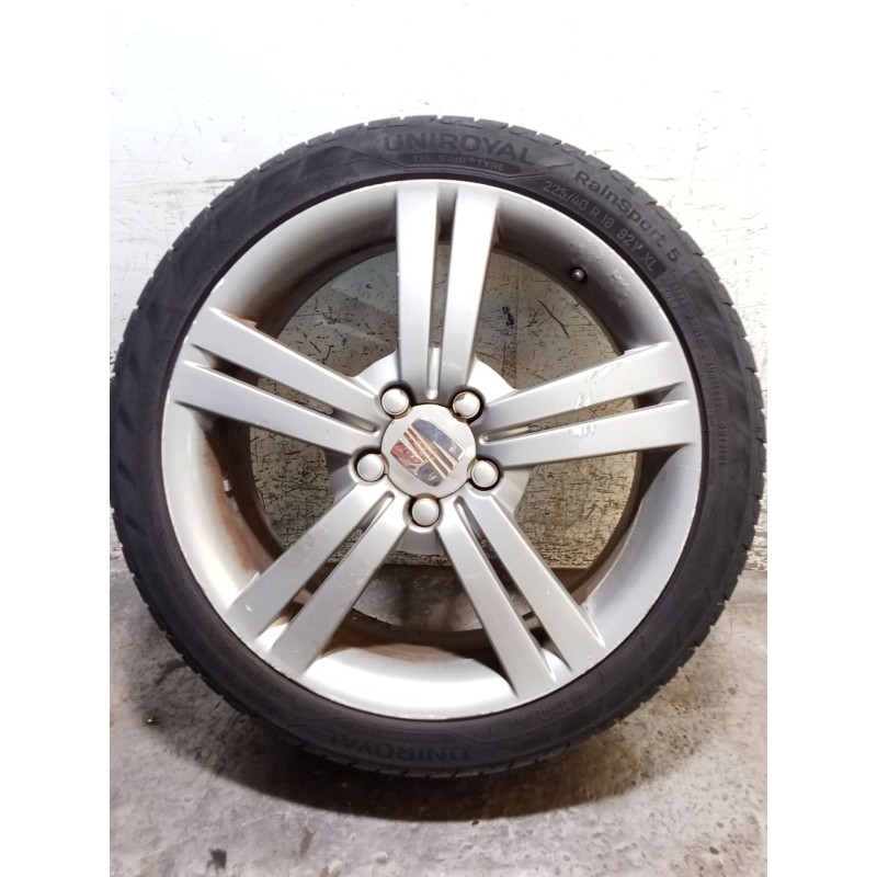 Recambio de juego llantas para seat leon (1p1) 2.0 tdi referencia OEM IAM  225/40 R18 92Y VER FOTOS