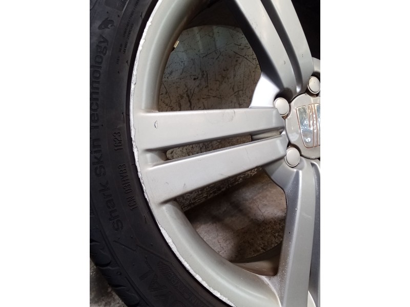 Recambio de juego llantas para seat leon (1p1) 2.0 tdi referencia OEM IAM  225/40 R18 92Y VER FOTOS