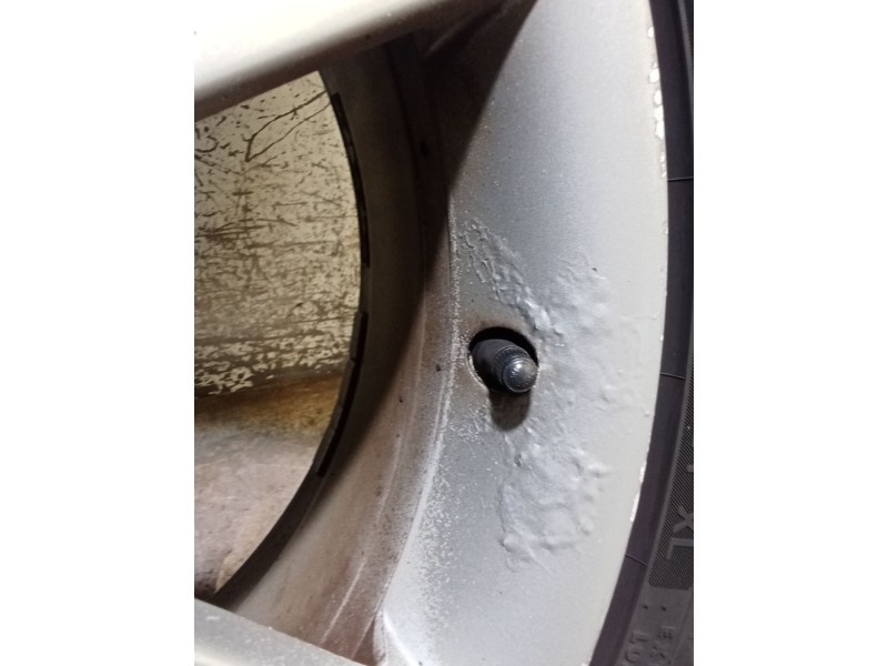 Recambio de juego llantas para seat leon (1p1) 2.0 tdi referencia OEM IAM  225/40 R18 92Y VER FOTOS