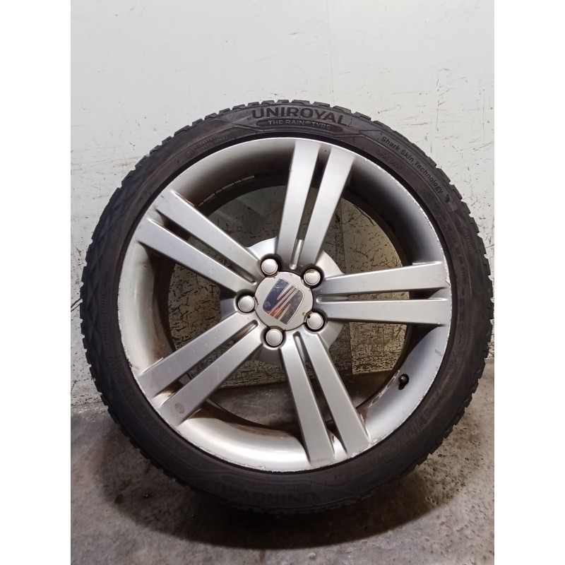 Recambio de juego llantas para seat leon (1p1) 2.0 tdi referencia OEM IAM  225/40 R18 92Y VER FOTOS