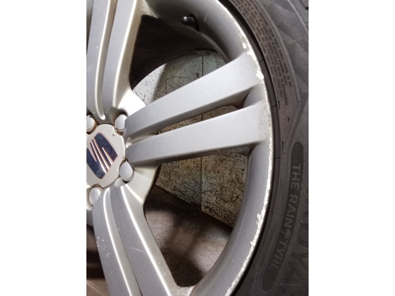Recambio de juego llantas para seat leon (1p1) 2.0 tdi referencia OEM IAM  225/40 R18 92Y VER FOTOS