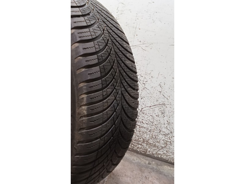 Recambio de juego llantas para peugeot 308 ii (lb_, lp_, lw_, lh_, l3_) 1.6 hdi 100 referencia OEM IAM  205/55 R16 VER FOTOS