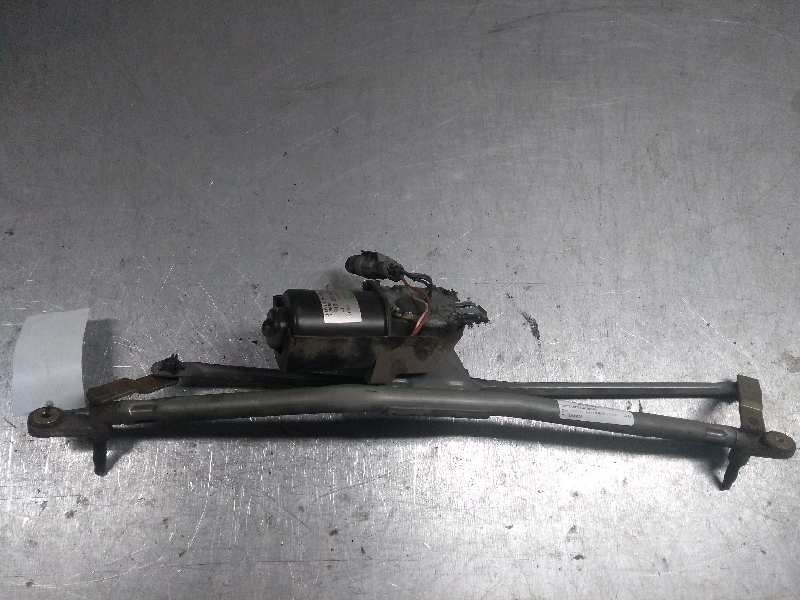 Recambio de motor limpia delantero para renault clio i fase i+ii (b/c57) 1.2 rn referencia OEM IAM 53543202  