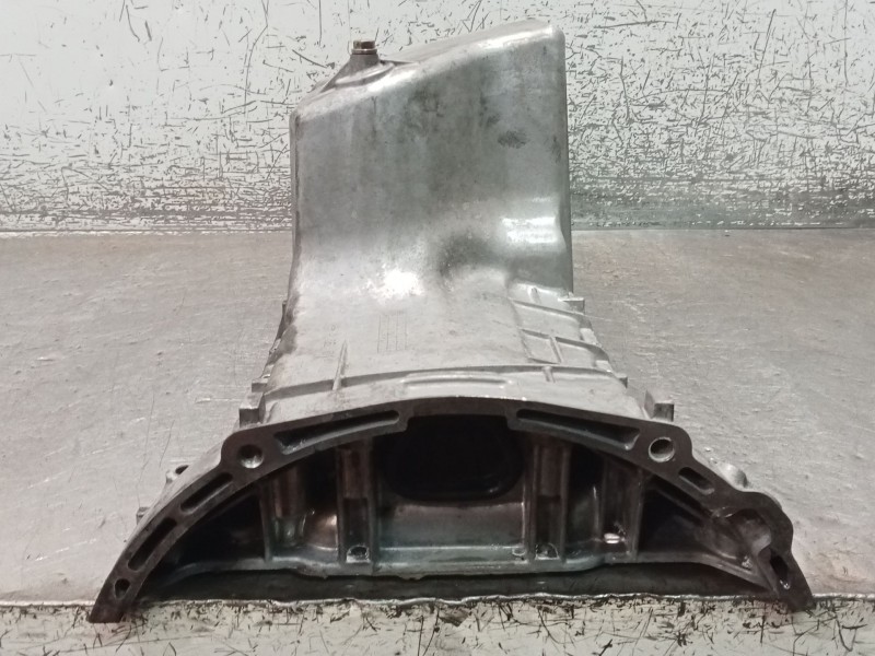 Recambio de carter para ssangyong rodius i 2.7 xdi referencia OEM IAM A6650141602  05