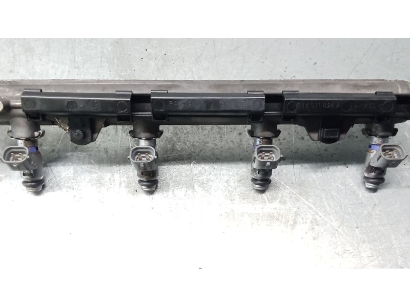 Recambio de rampa inyectora para seat leon (1m1) 1.6 16 v referencia OEM IAM   99