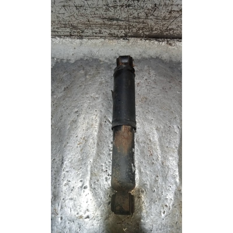 Recambio de amortiguador trasero izquierdo para peugeot expert combi 2.0 blue-hdi fap referencia OEM IAM   