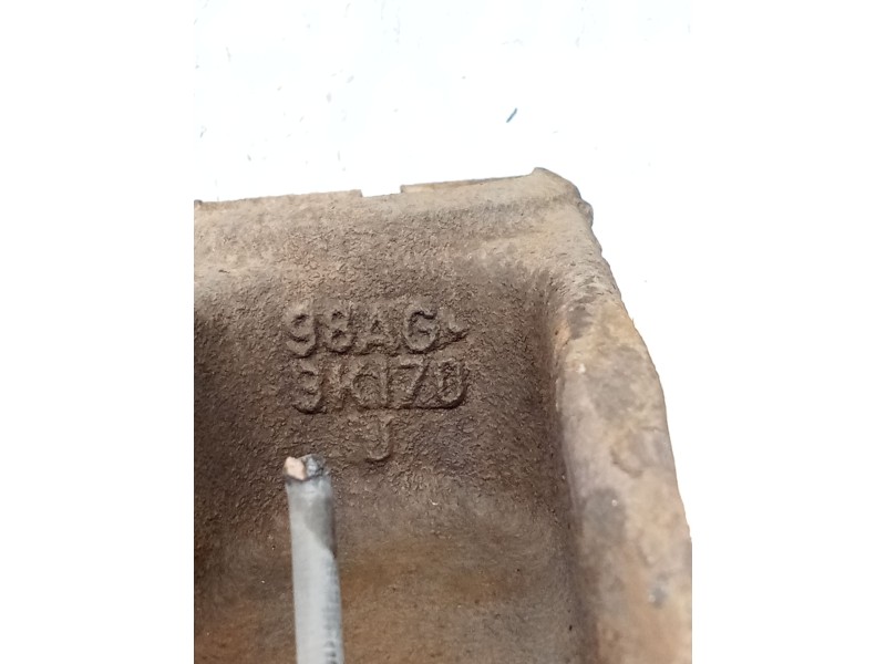 Recambio de mangueta delantera derecha para ford focus i sedán (dfw) 1.8 turbo di / tddi referencia OEM IAM   98